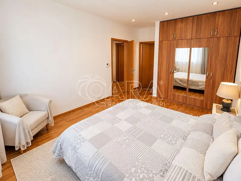 Pronájem bytu 2+kk 51 m², Praha – náhled fotky 2