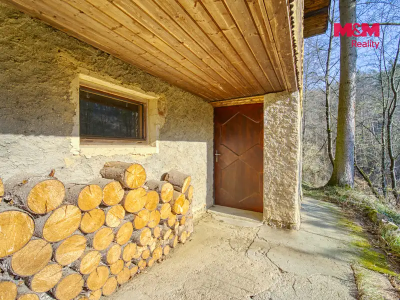 Prodej chaty 70 m², pozemek 55 m², Čerňovice – náhled fotky 3