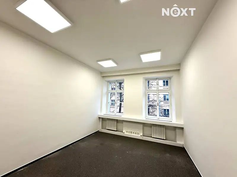 Pronájem kanceláře 17 m², Praha – náhled fotky 1