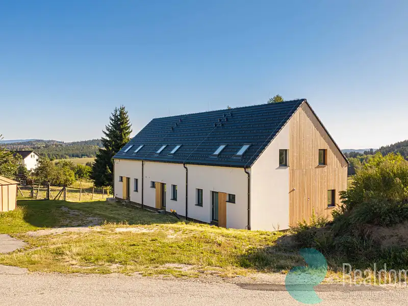Prodej rodinného domu 115 m², pozemek 322 m², Světlík – náhled fotky 3