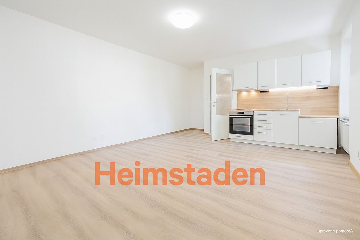 Pronájem bytu 1+kk 29 m² – fotografie 2
