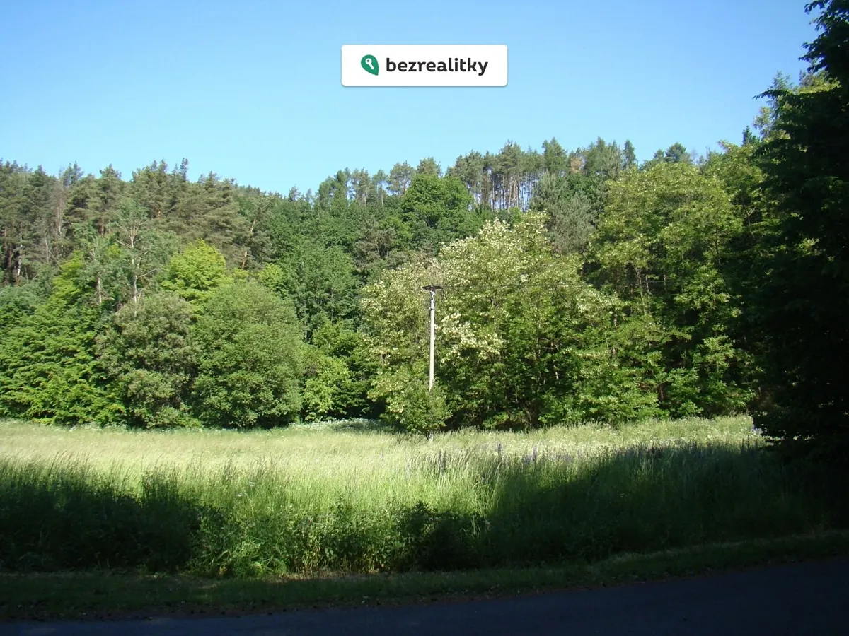 Prodej stavebního pozemku 6471 m²