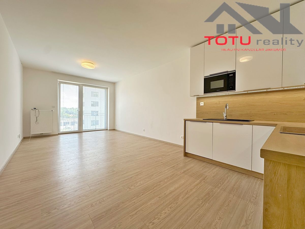 Pronájem bytu 3+kk 82 m² – fotografie 2