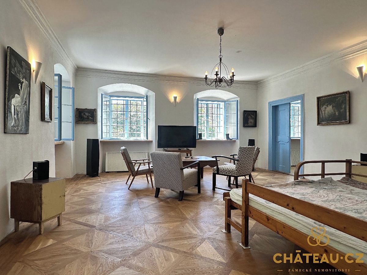Prodej památky 300 m², pozemek 4906 m² – fotografie 5