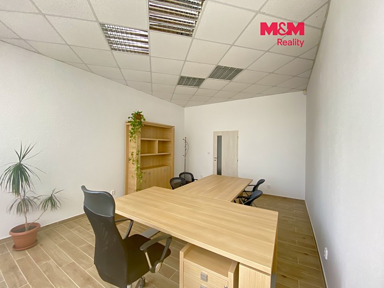 Комерційне приміщення в оренду, 22 м² (1 з 6)