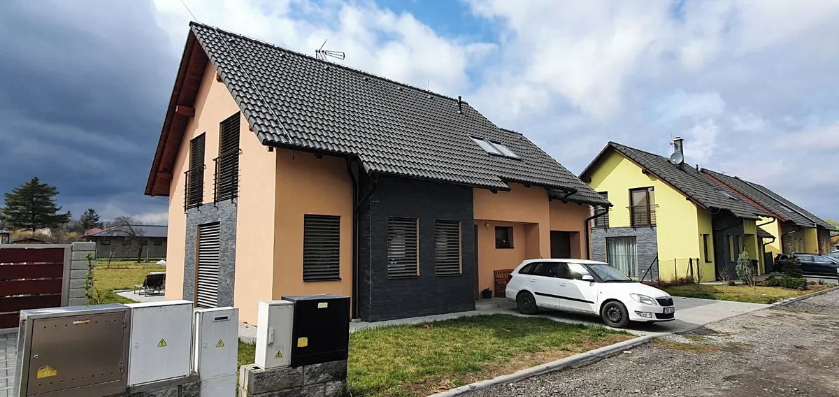 Pronájem rodinného domu 210 m², pozemek 800 m²