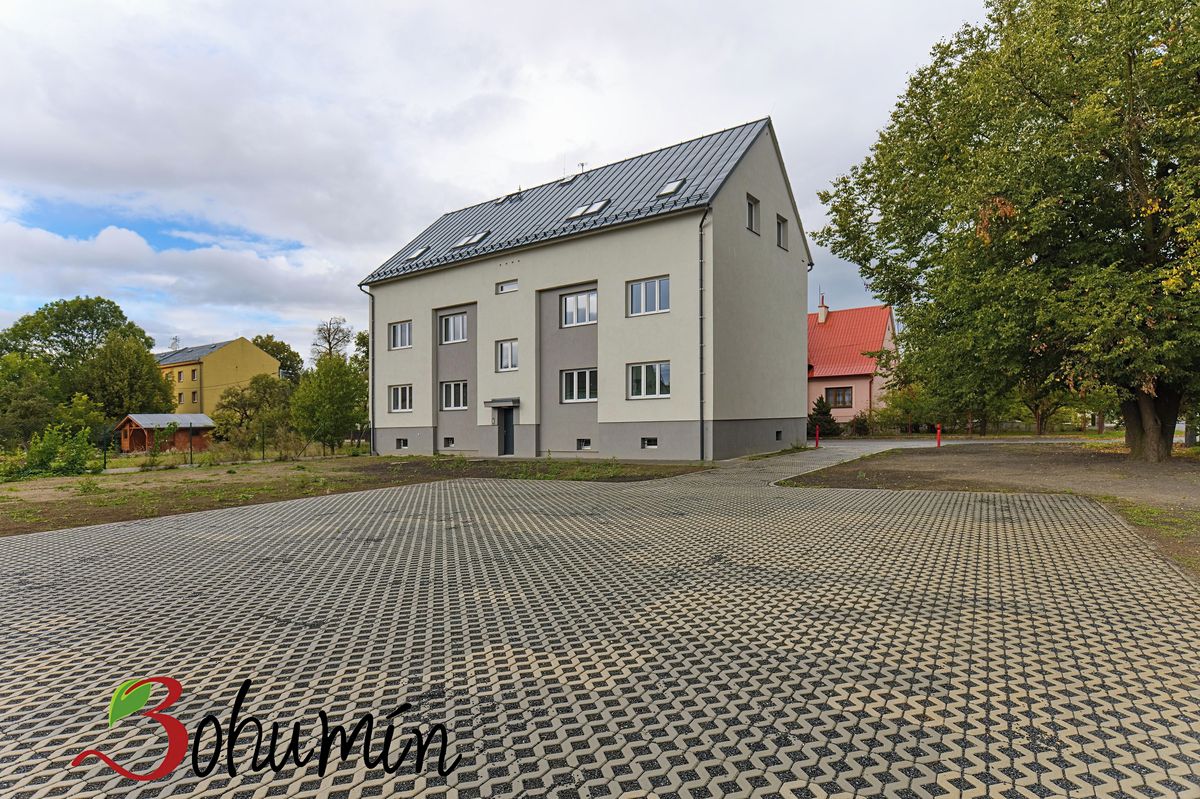 Pronájem bytu 3+kk 80 m² – fotografie 2