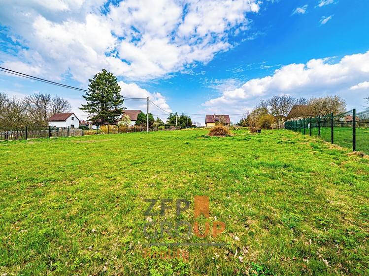 Prodej pozemku, 2 296 m² (1 z 16)