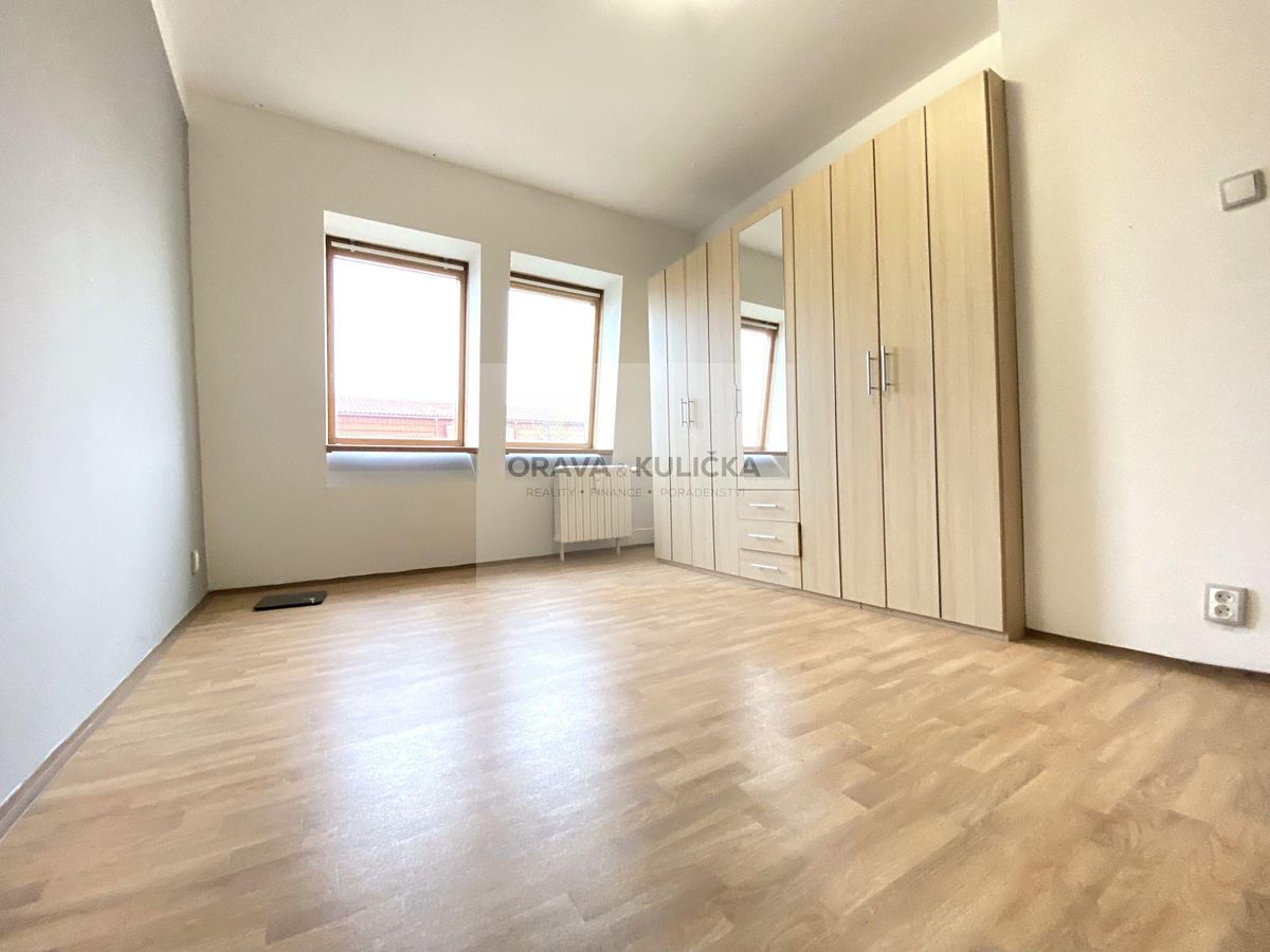 Pronájem bytu 2+1 54 m² – fotografie 2