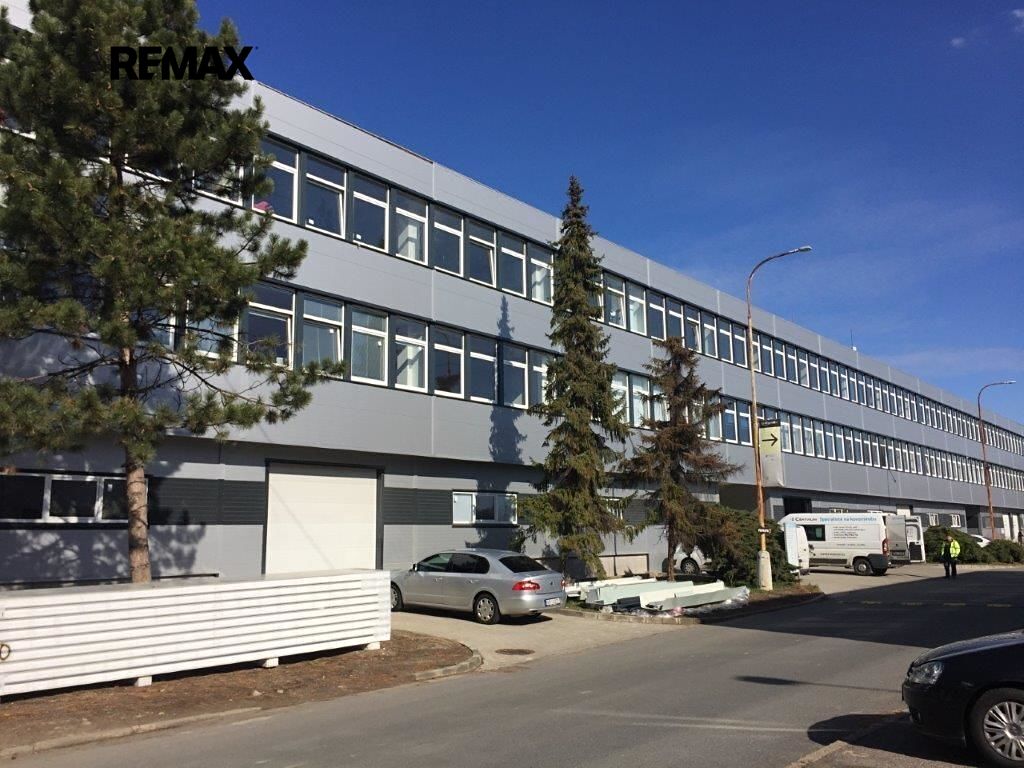 Pronájem skladového prostoru 10482 m² – fotografie 3