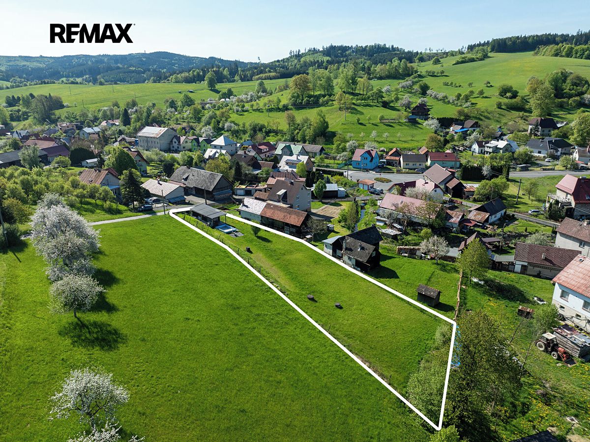 Prodej stavebního pozemku 1654 m² – fotografie 2