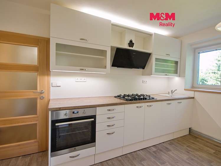 Pronájem bytu 3+1, 67 m² (1 z 13)