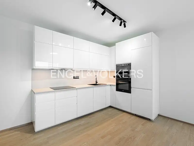 Pronájem bytu 2+kk 56 m², Praha – náhled fotky 2
