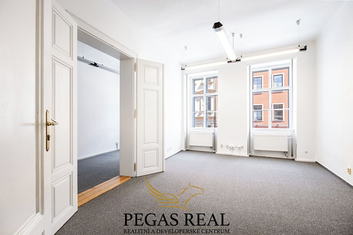 Pronájem kanceláře 187 m² – fotografie 2