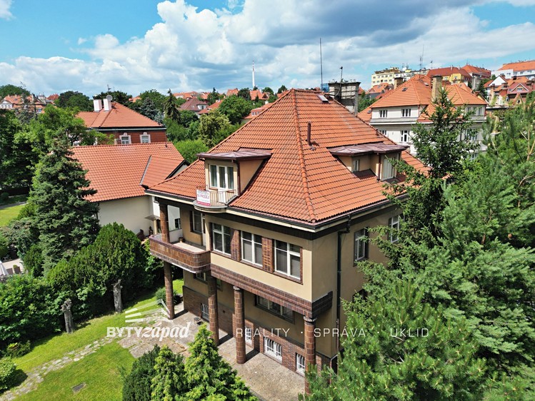 Будинок на продаж, 588 м² (5 з 16)