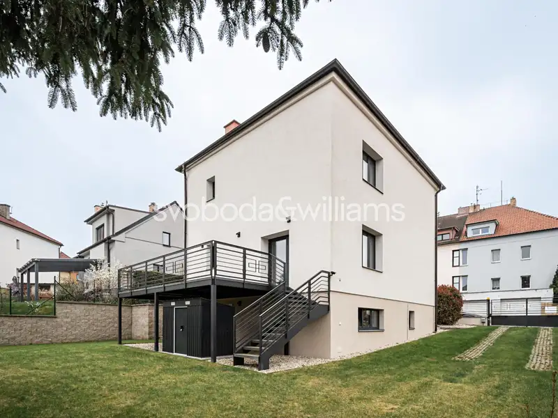 Prodej rodinného domu 223 m², pozemek 499 m², Praha – náhled fotky 2