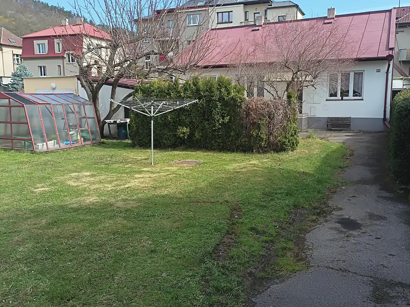 Prodej rodinného domu 77 m², pozemek 422 m², Praha – náhled fotky 1