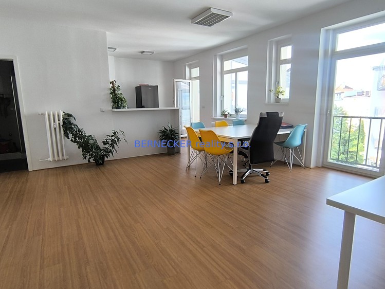 Комерційне приміщення в оренду, 105 м² (2 з 14)