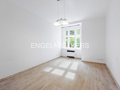 Pronájem bytu 1+1 45 m²