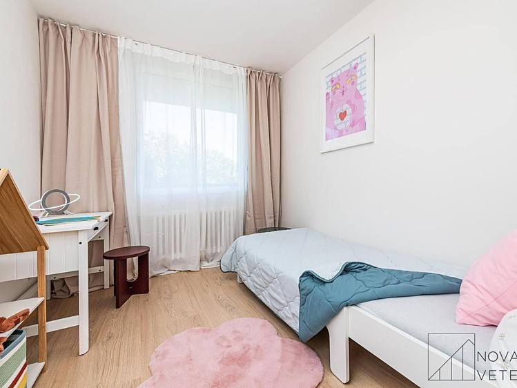 Prodej bytu 4+kk, 76 m² (24 z 38)
