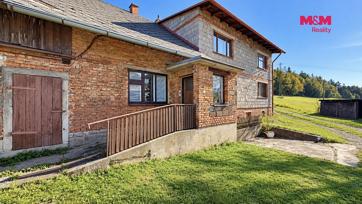 Prodej rodinného domu 150 m², pozemek 29898 m² – fotografie 3