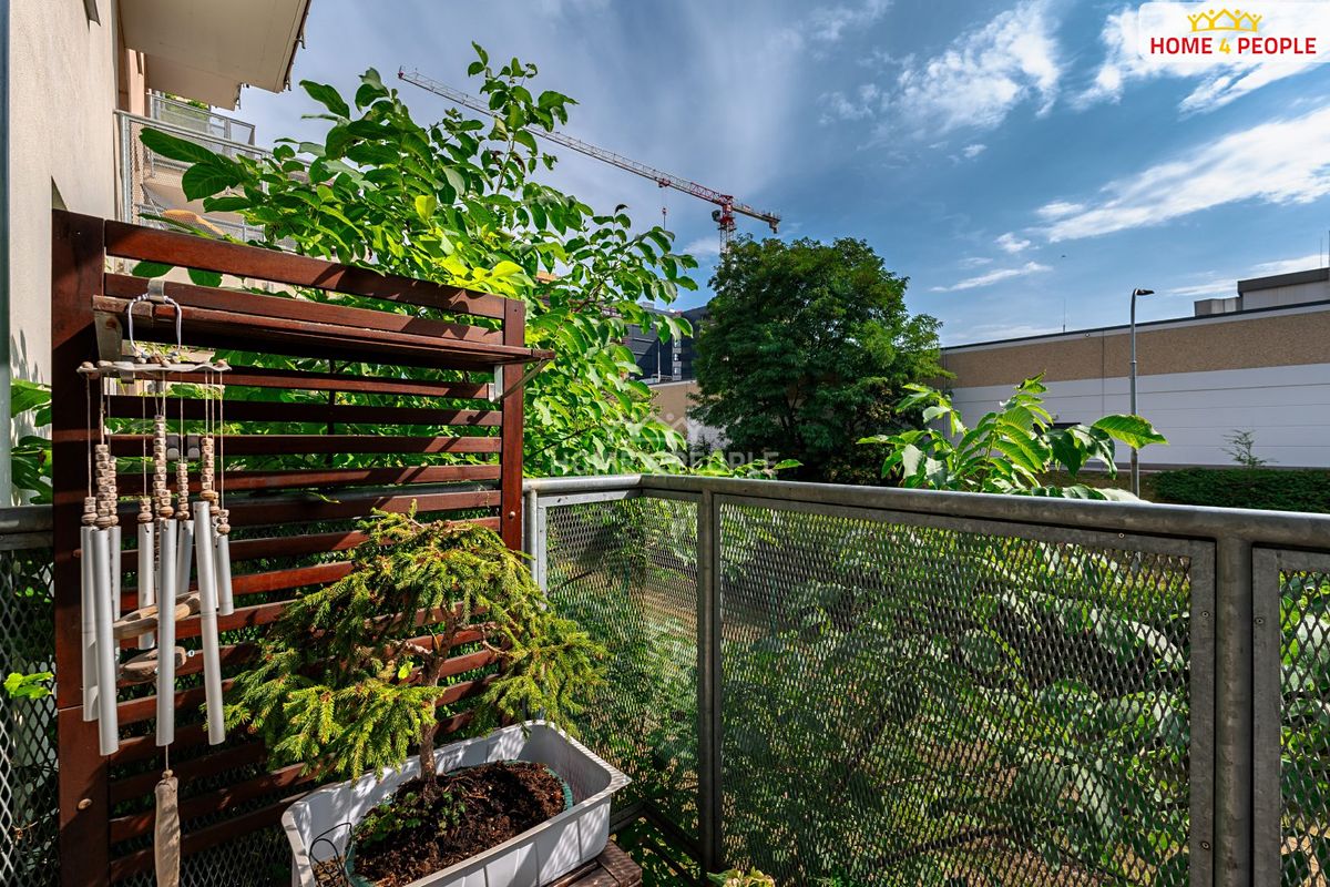 Prodej bytu 2+kk 48 m², Praha – fotka 1 z 3
