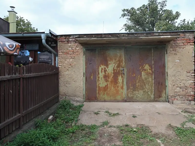 Prodej stavebního pozemku 318 m², Praha – náhled fotky 3