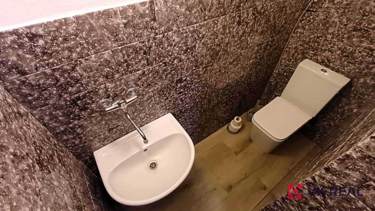 Pronájem obchodního prostoru 20 m² – fotografie 4