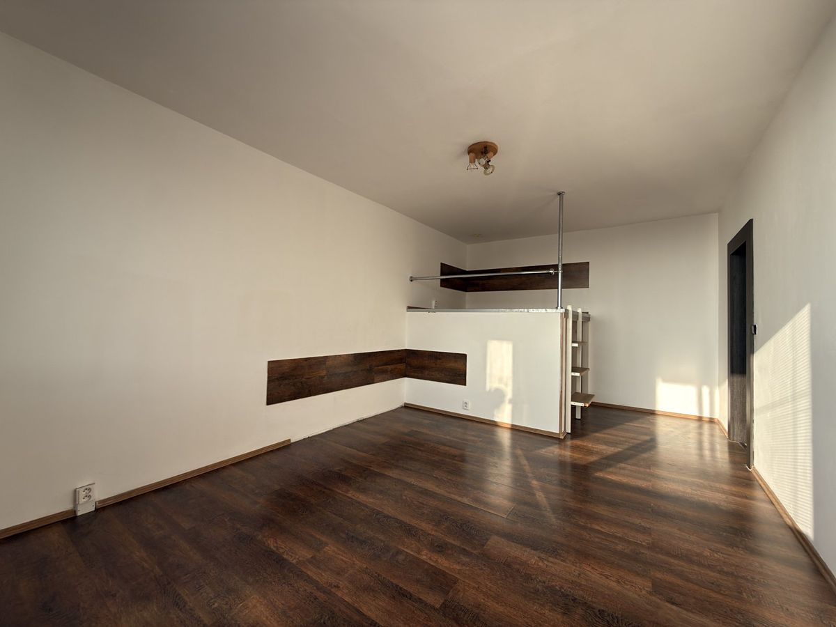Prodej bytu 2+1 62 m², Chomutov – fotka 1 z 3