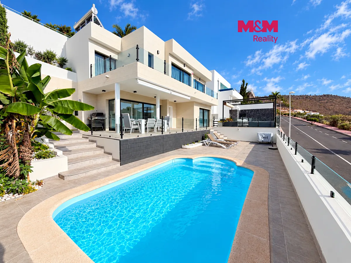 Prodej rodinného domu 350 m², pozemek 600 m²