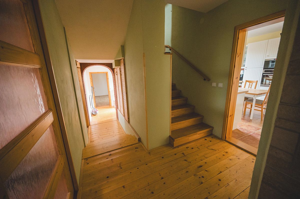 Prodej rodinného domu 181 m², pozemek 214 m² – fotografie 3