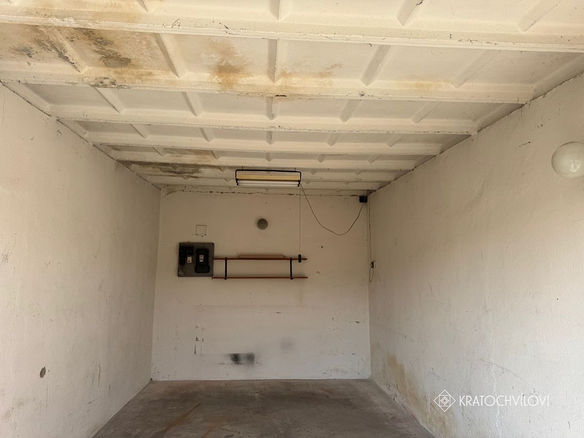 Prodej garáže 16 m² – fotografie 4