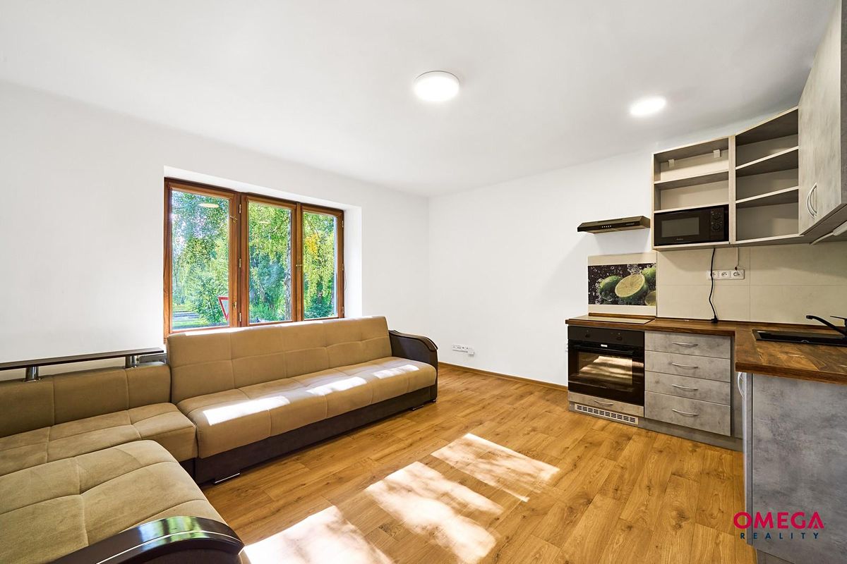 Prodej rodinného domu 80 m², pozemek 304 m² – fotografie 4
