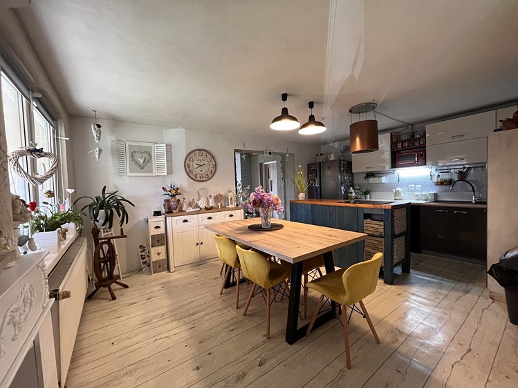 Prodej domu, 257 m² (2 z 24)