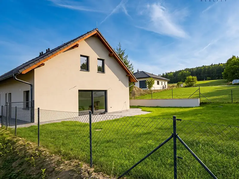 Prodej rodinného domu 115 m², pozemek 696 m², Staré Hodějovice – náhled fotky 1