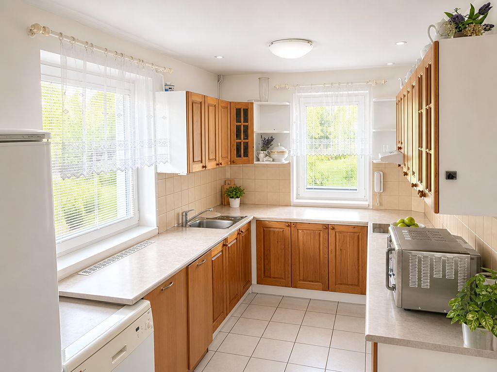 Prodej rodinného domu 155 m², pozemek 647 m² – fotografie 4