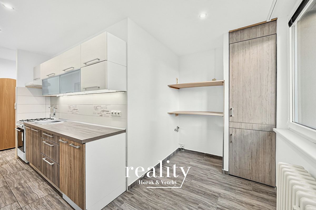 Pronájem bytu 2+1 56 m² – fotografie 4