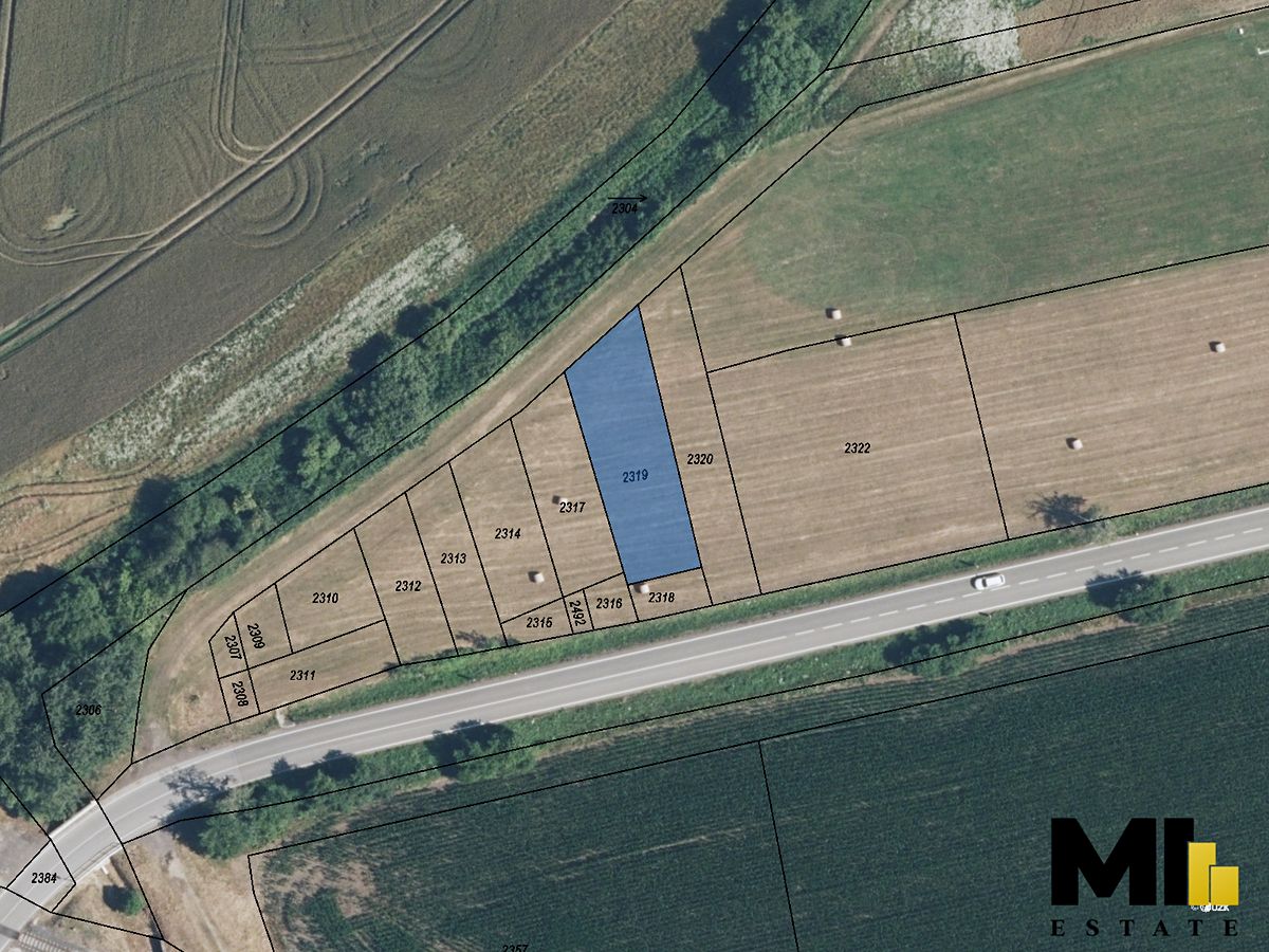 Prodej pole 498 m²