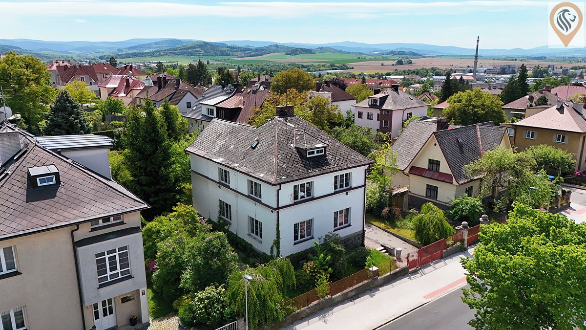Prodej rodinného domu 170 m², pozemek 936 m² – fotografie 3