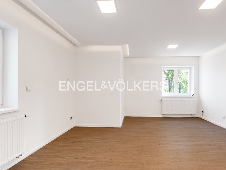 Pronájem komerčního prostoru, 200 m² (15 z 21)