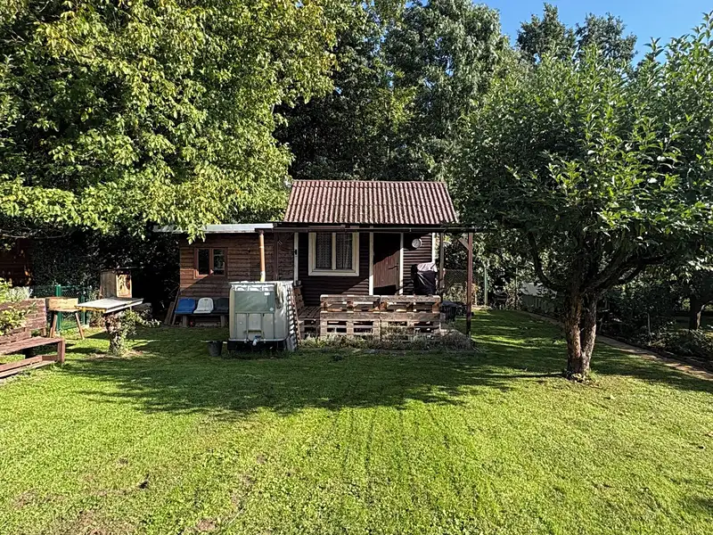 Prodej chaty 22 m², pozemek 360 m², Hradec Králové – náhled fotky 1
