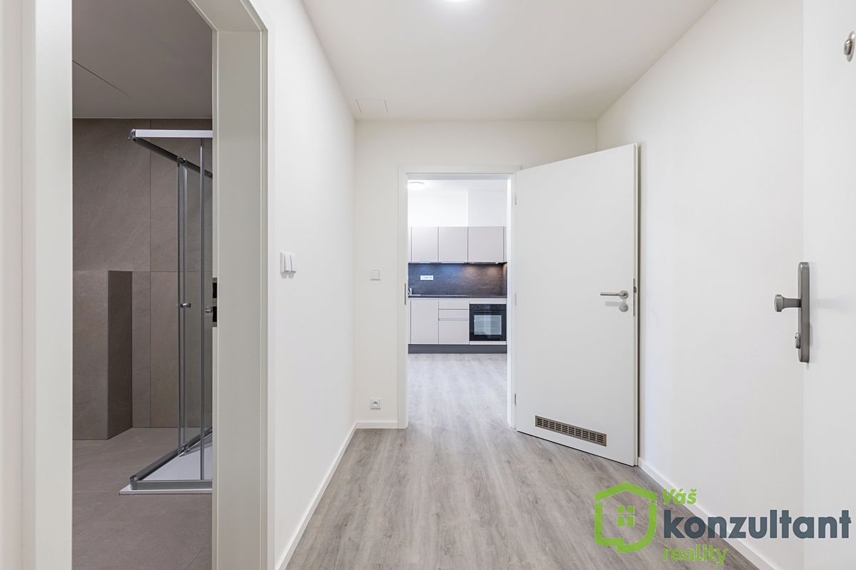 Pronájem bytu 2+kk 36 m² – fotografie 3
