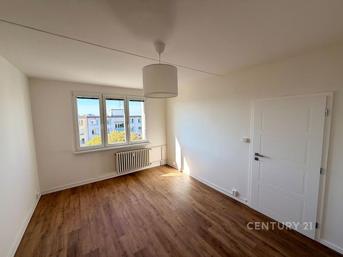 Pronájem bytu 1+1 37 m² – fotografie 4