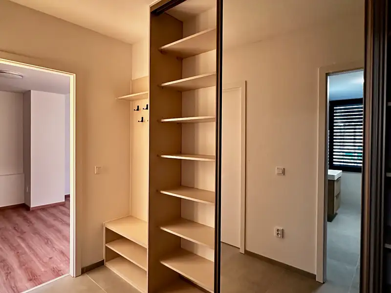Pronájem bytu 2+kk 56 m², Nymburk – náhled fotky 2