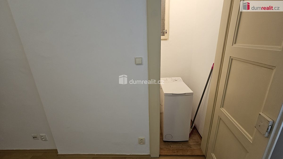 Pronájem bytu 2+1 49 m² – fotografie 4