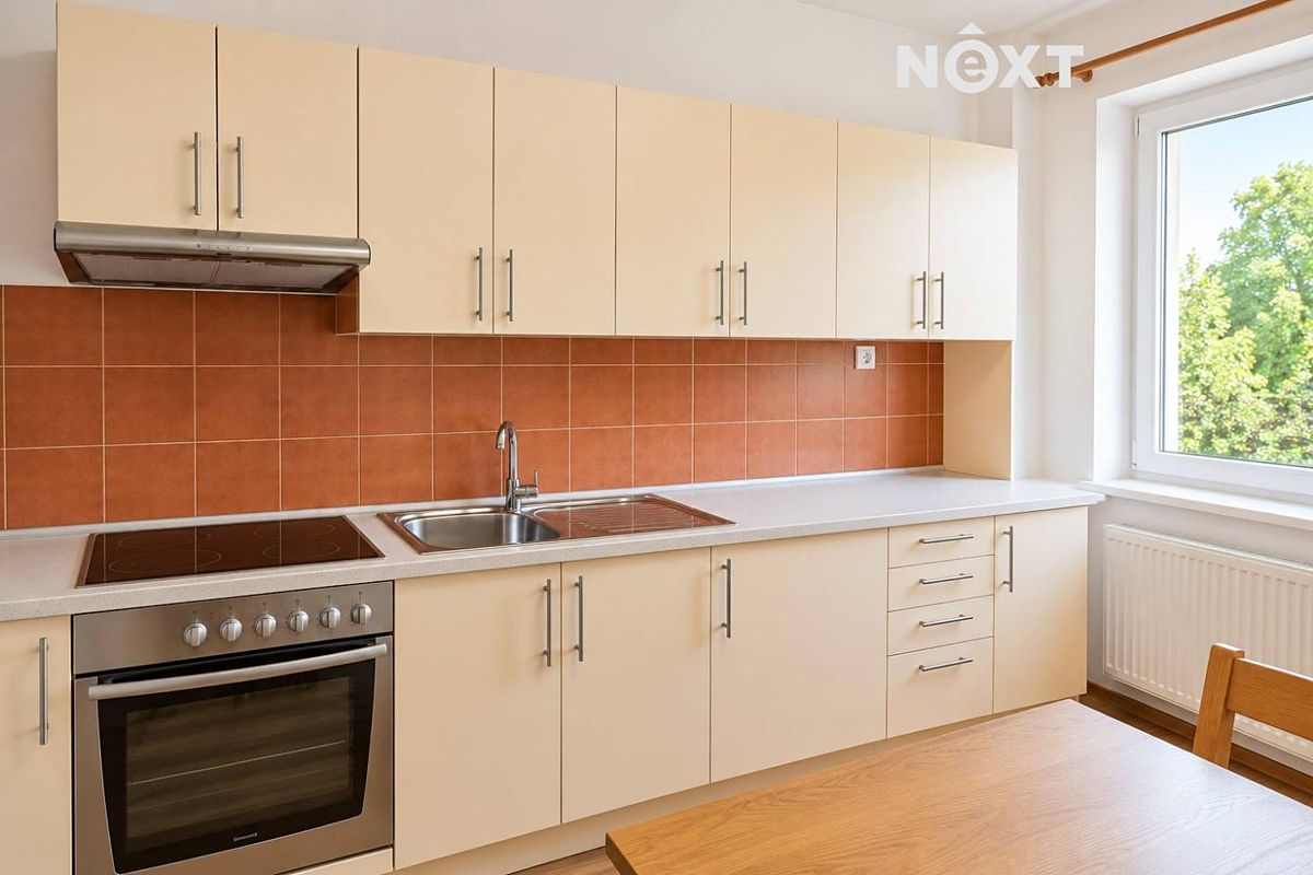 Pronájem bytu 3+1 75 m² – fotografie 2