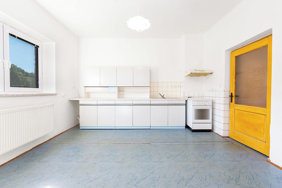 Prodej rodinného domu 130 m², pozemek 4985 m² – fotografie 5
