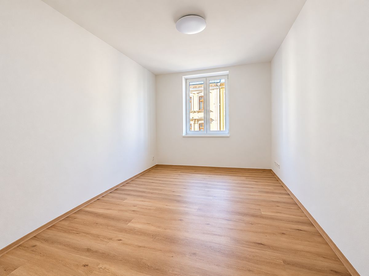 Pronájem bytu 2+1 58 m² – fotografie 4