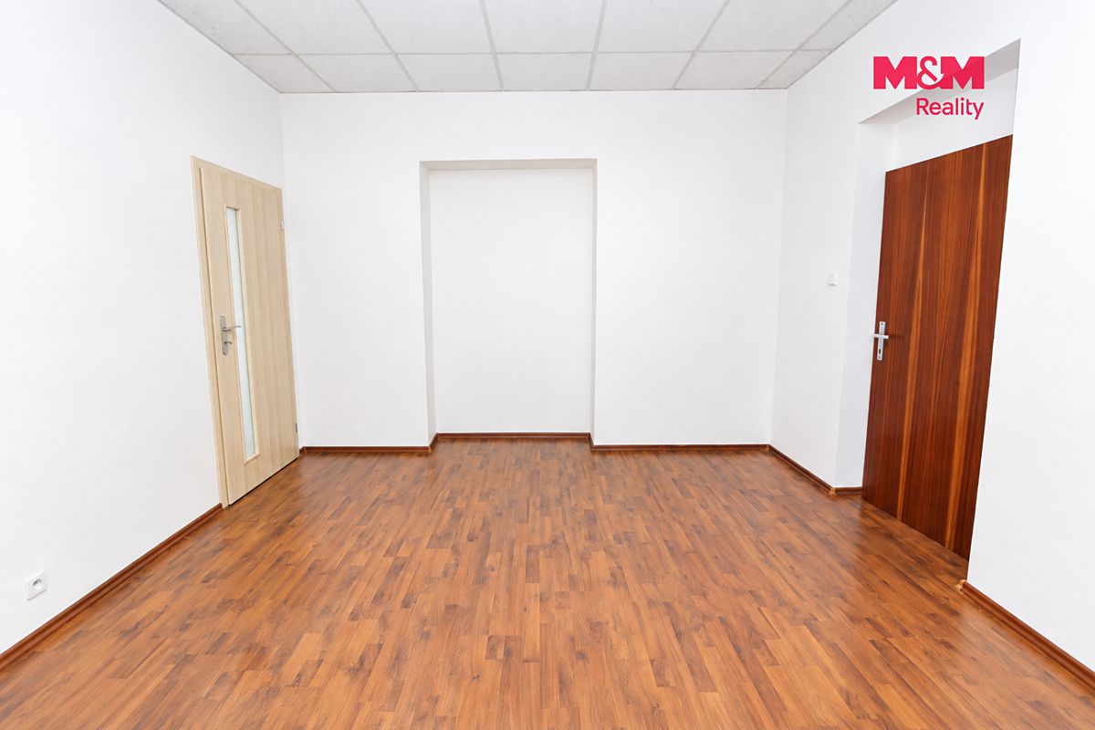Pronájem kanceláře 56 m² – fotografie 3