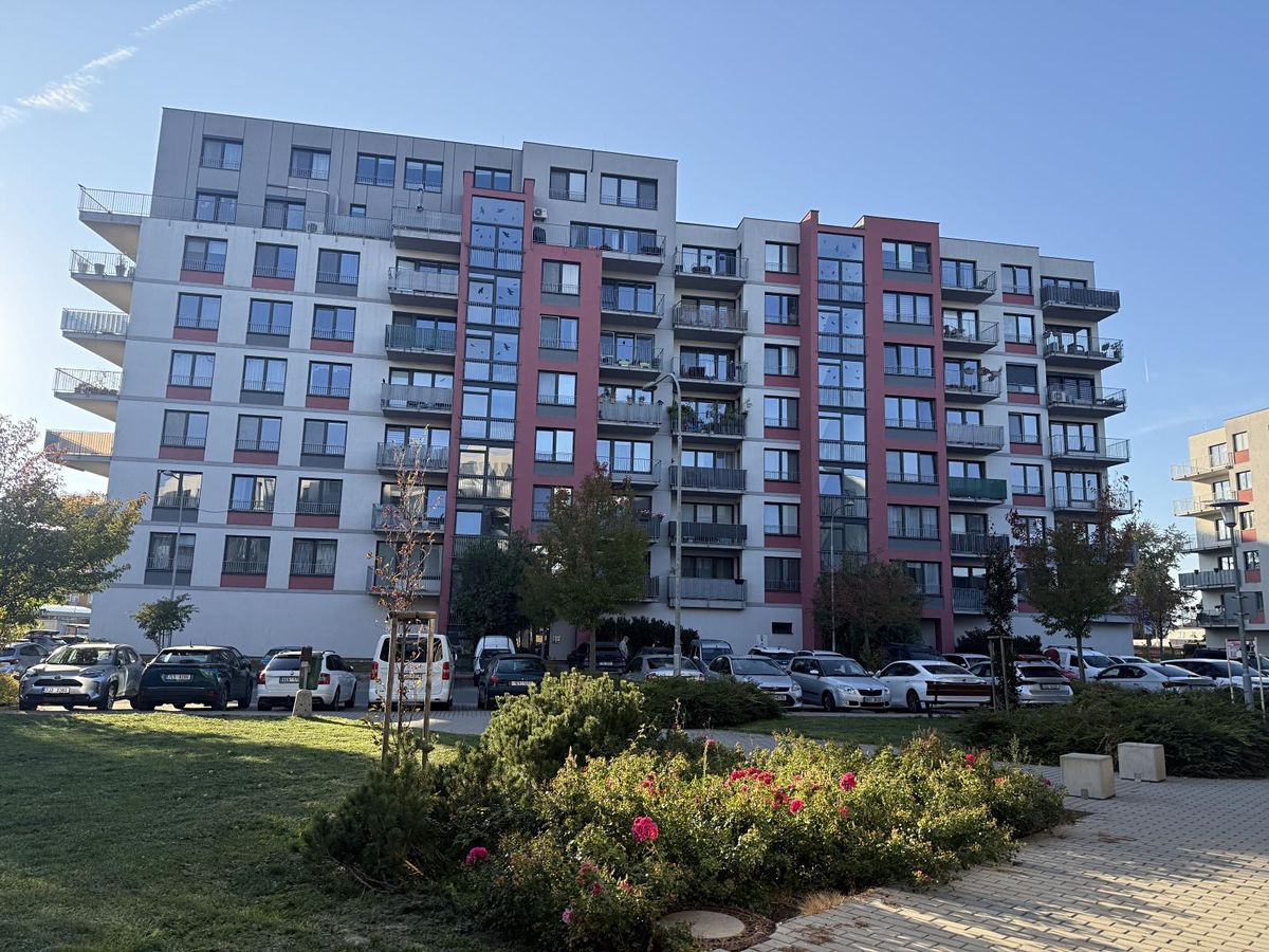 Pronájem bytu 2+kk 64 m²